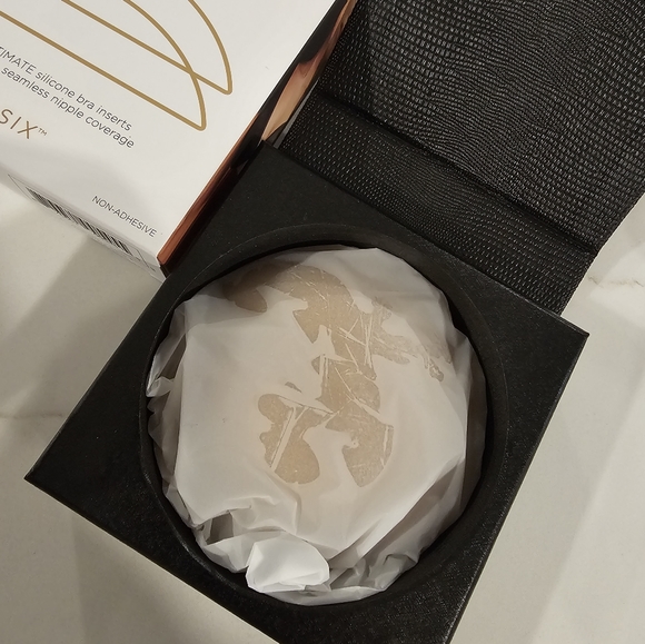 Nipple skin - Picture 6 of 9